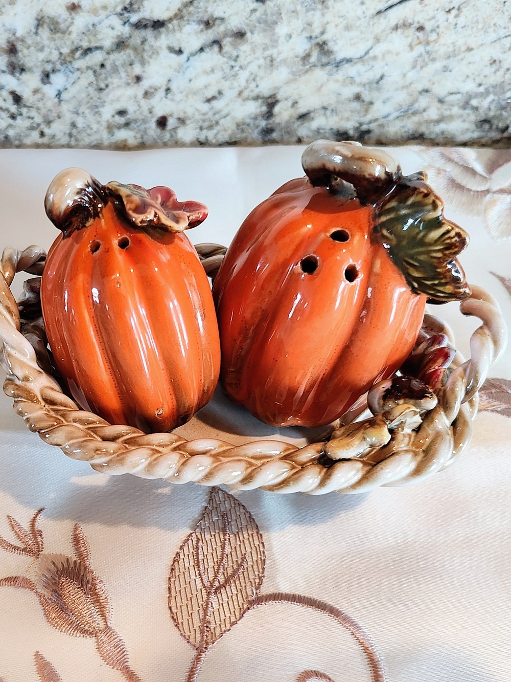 Vintage Harvest Pumpkin Salt and Pepper Shakers In Basket
